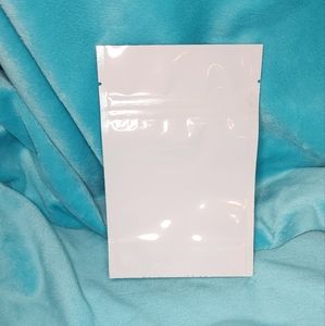 Gusseted white/clear mylar smell proof